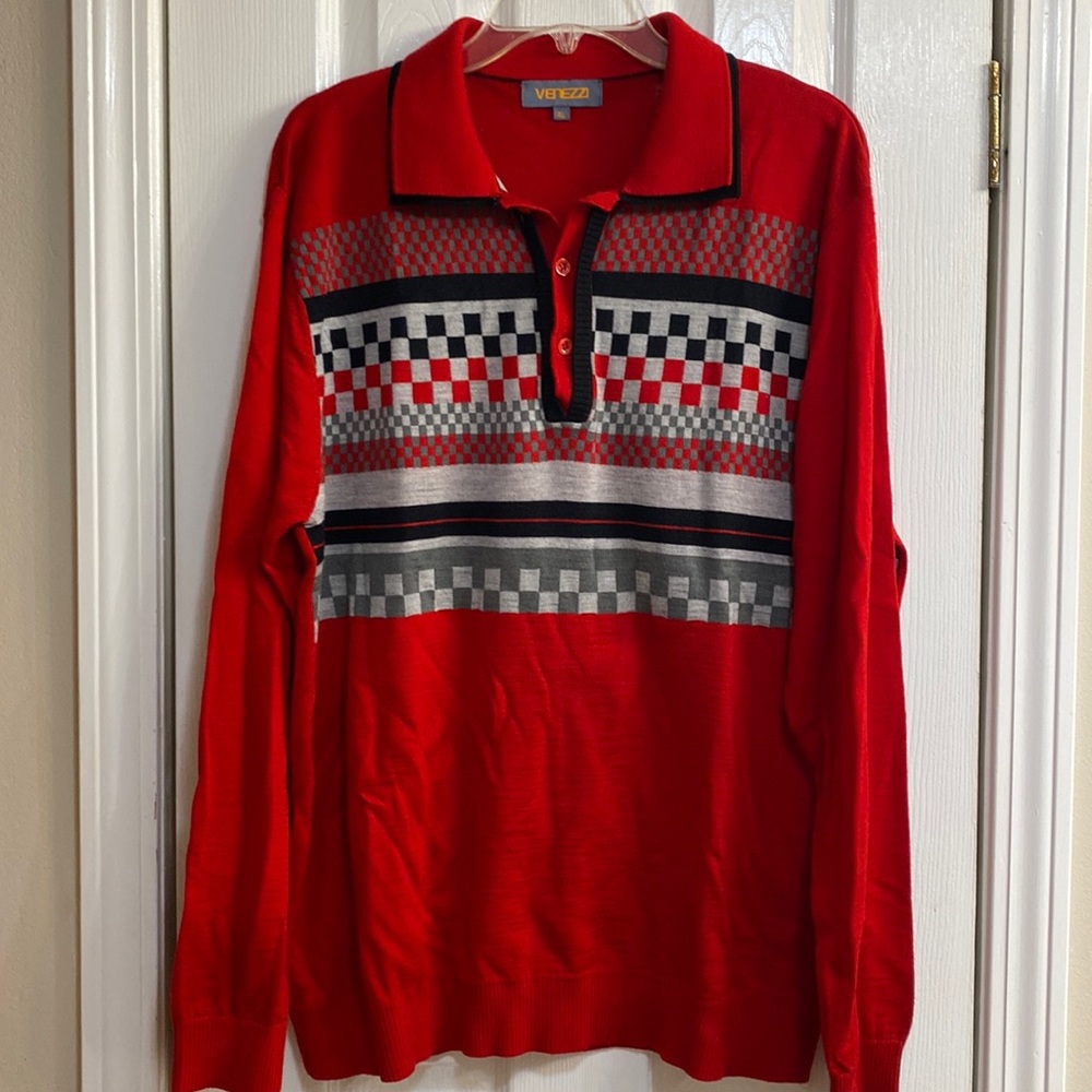 Venezzi mens red, black and gray sweater size XL